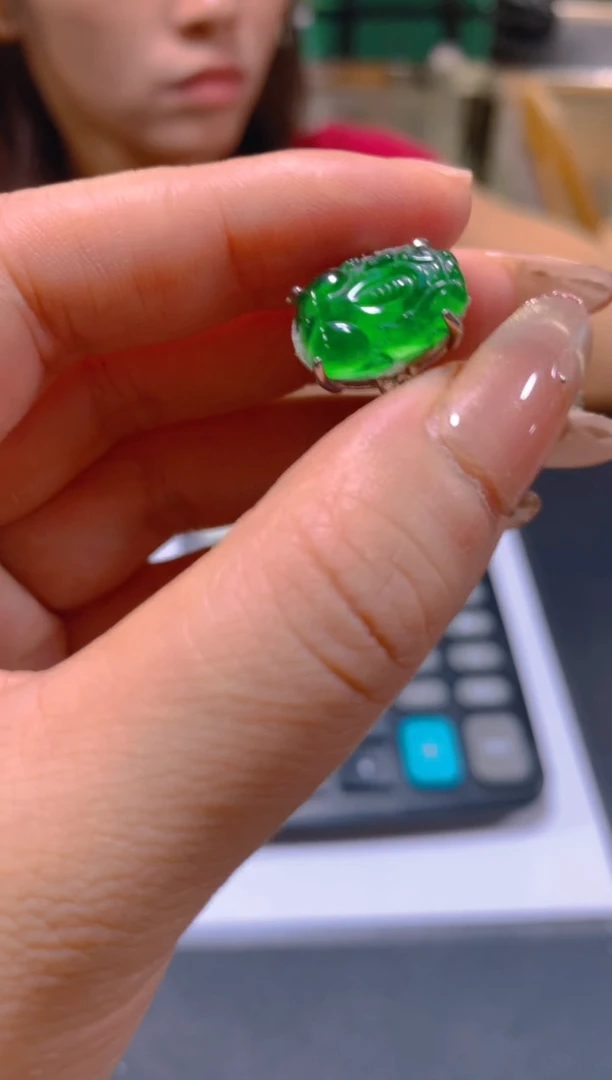 未镶嵌戒指翡翠多样性发一