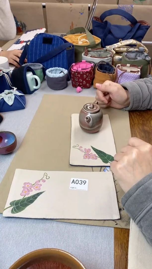 【闪购商品】A039--手绘小茶席-------