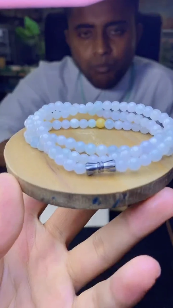 定制翡翠未镶嵌天然缅甸A货翡翠，多样性发货，拍一发一