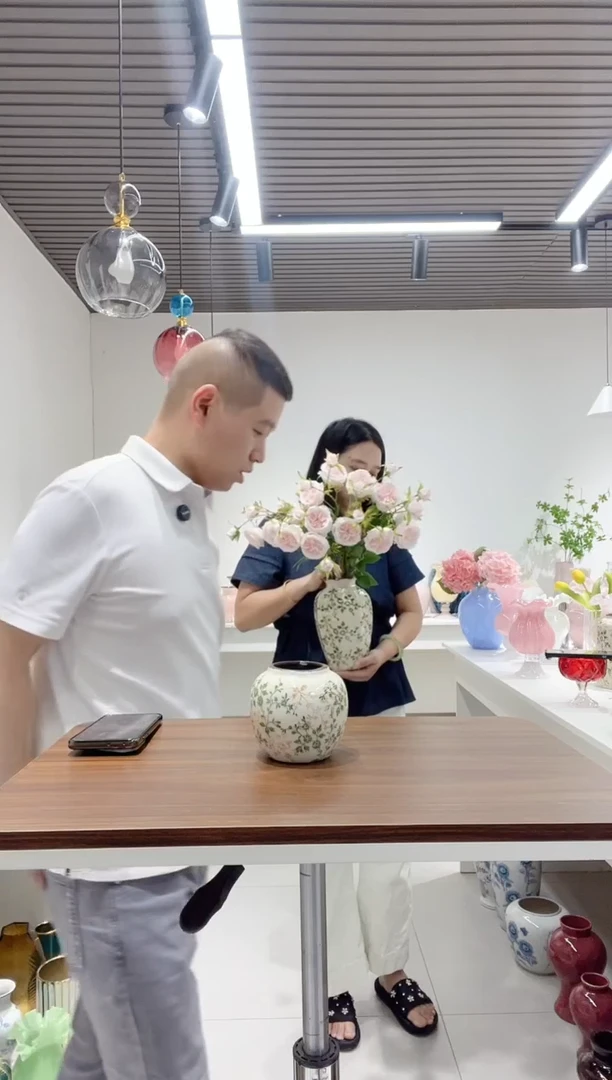 微瑕小14尾货花瓶处理