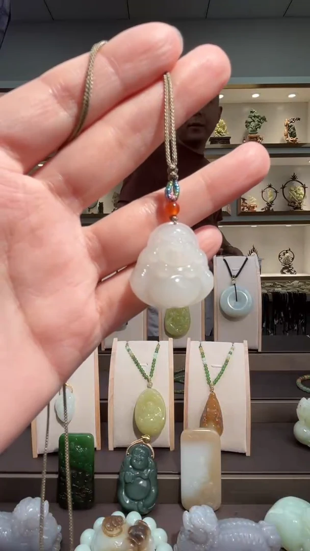 颈饰未镶嵌和田玉苏