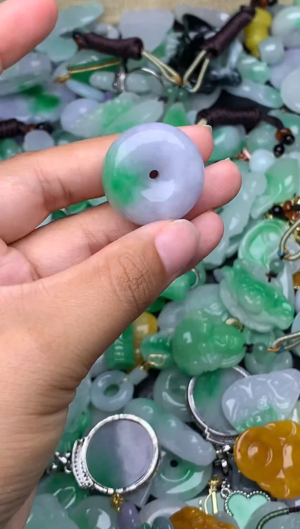 翡翠未镶嵌颈饰天然缅甸翡翠吊坠