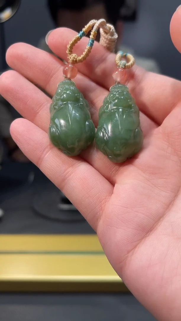 未镶嵌和田玉挂件貔貅挂件多样性发其一