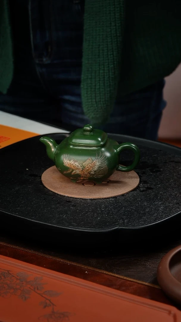 茶壶紫砂顾海荣 传炉53 绿泥 260毫升 陆俨少