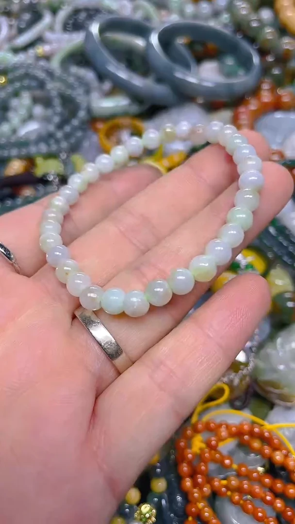 颈饰未镶嵌翡翠5mm/ T /翡翠A货，一件也是批发价