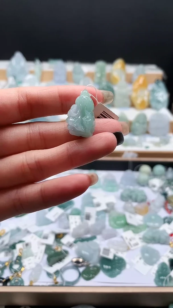吊坠(不含链)未镶嵌翡翠28白菜