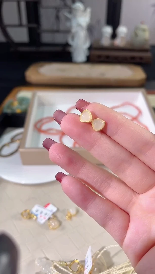 和田玉银S925镶嵌耳钉多样性发货其一