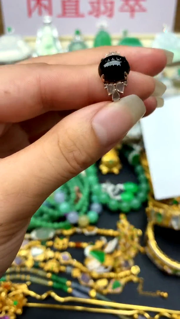 18K金镶嵌戒指翡翠441 -中国好珍宝