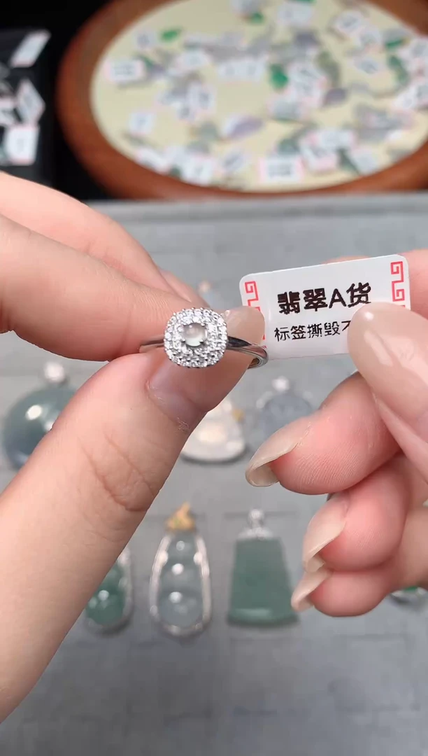 翡翠挂件银S925镶嵌小蛋面戒指