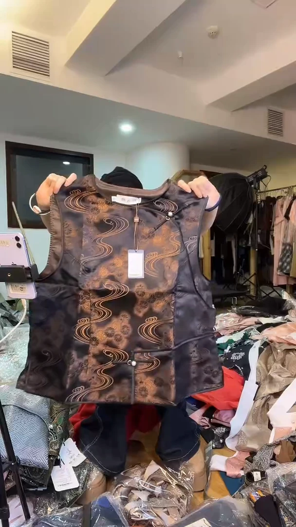 马甲       4XL码    150-160斤（福利）