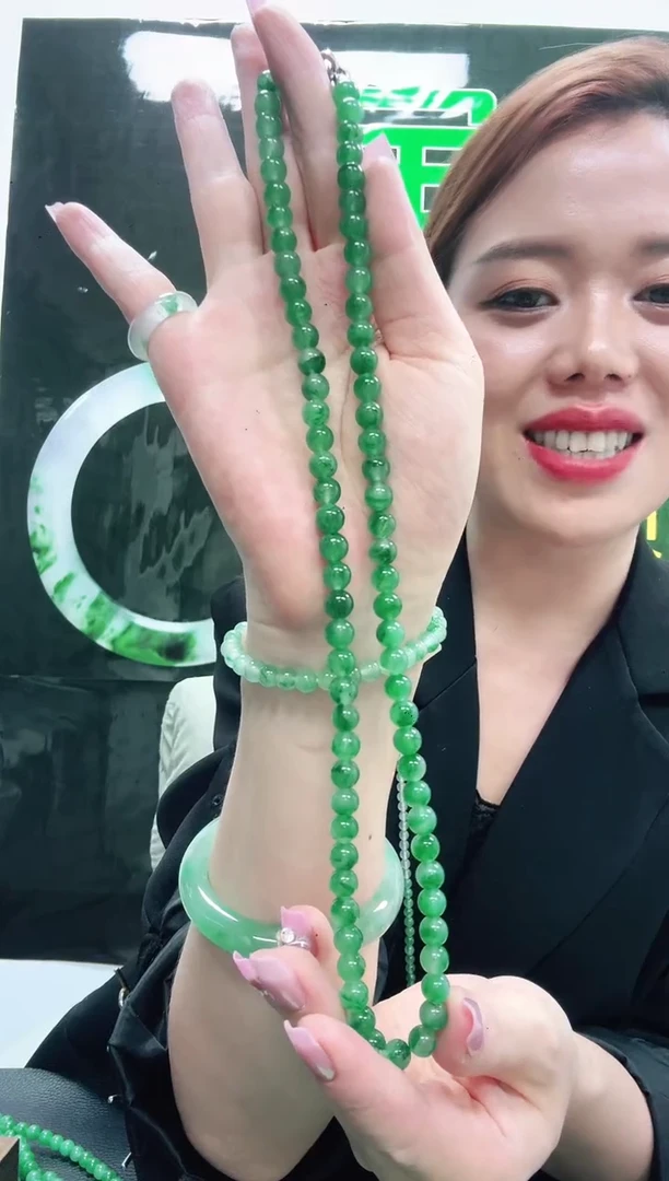 石英质玉（非洲翠）1未镶嵌轻*/9311