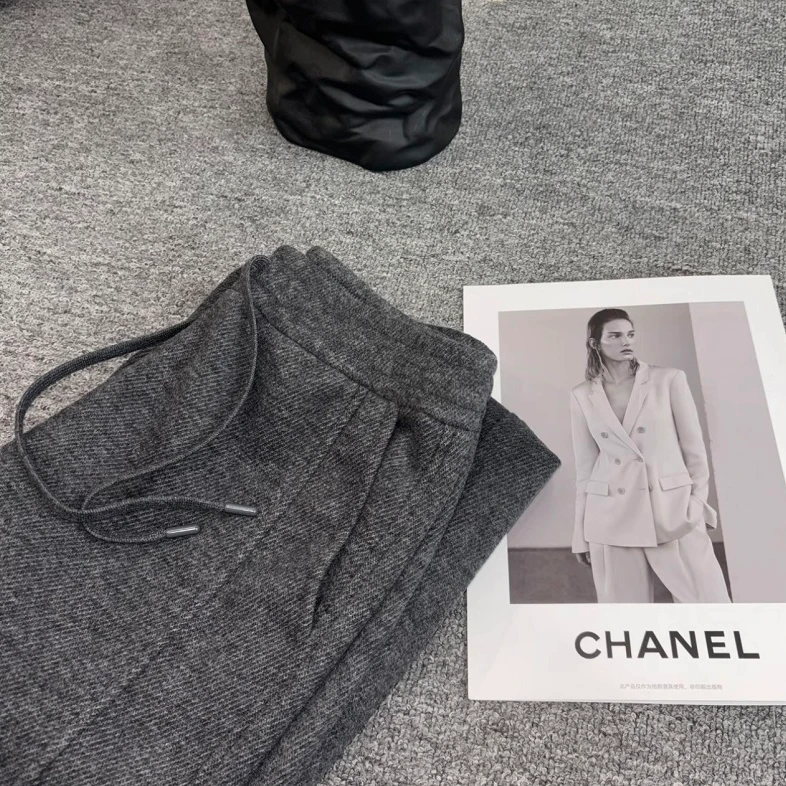 正品醋酸羊毛嵿级质感羊毛窄版直筒弯刀裤显瘦秋冬