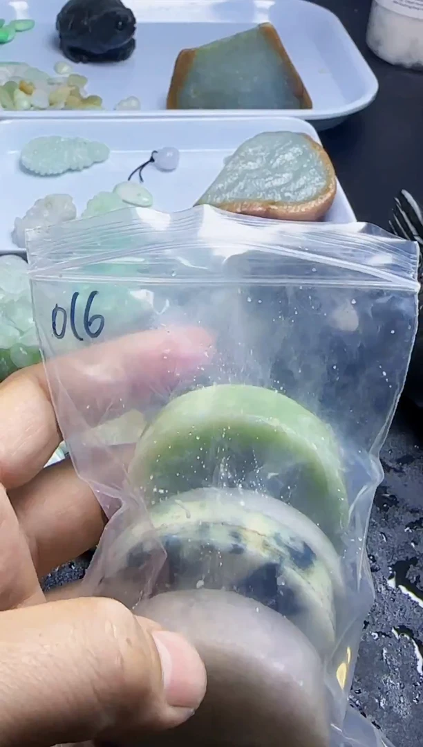 颈饰未镶嵌翡翠016