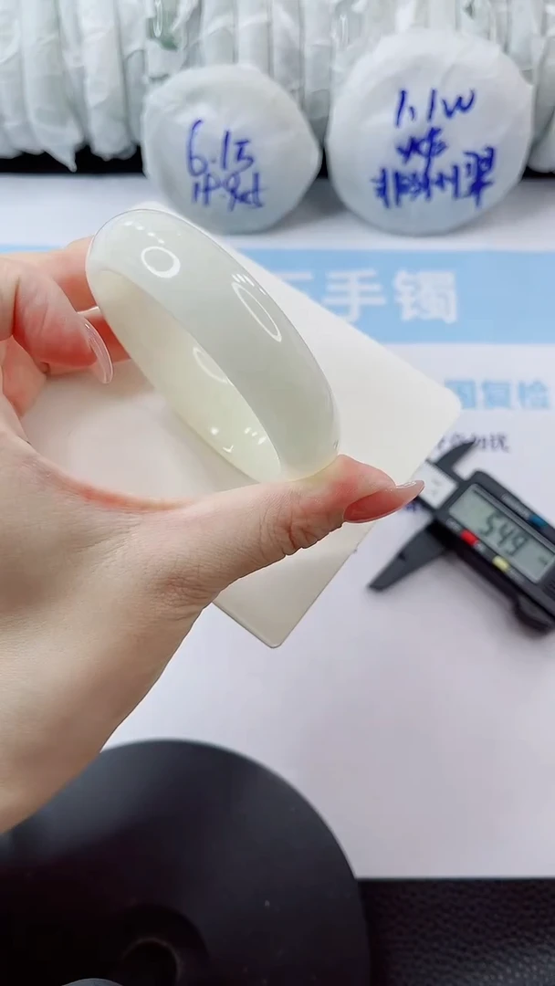 和田玉手镯未镶嵌多样性发货V477