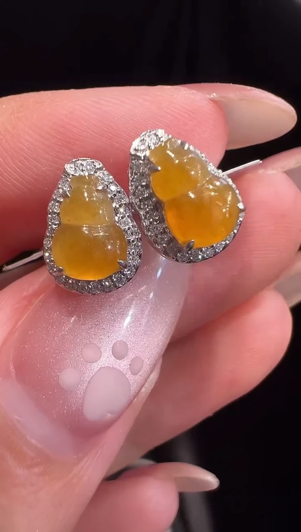 翡翠18K金镶嵌耳饰耳饰