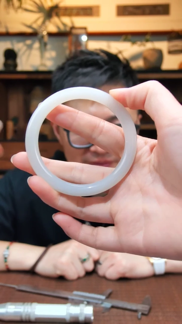 和田玉手镯未镶嵌29和田玉手镯QC