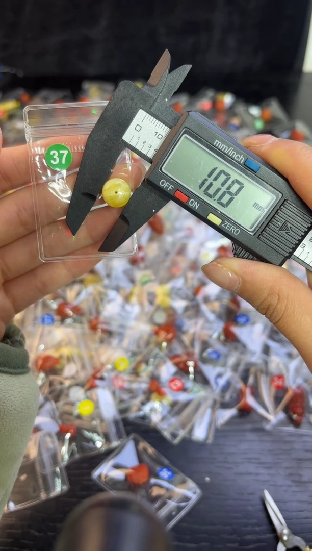 裸石蜜蜡未镶嵌多样性发货微瑕