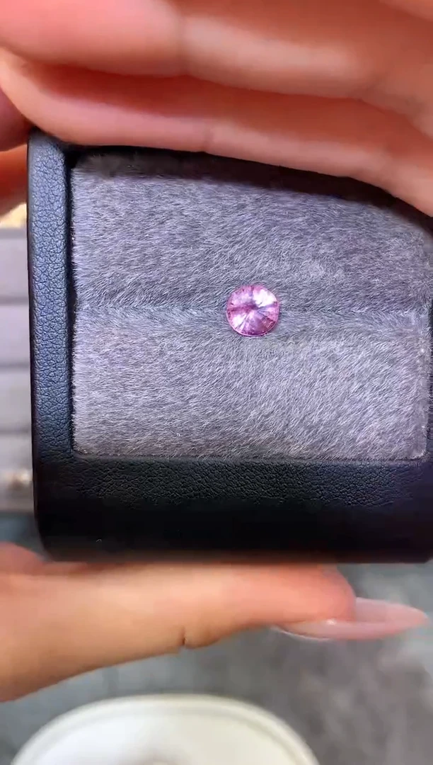 未镶嵌裸石定制尖晶石圆切 粉色调 1.20ct