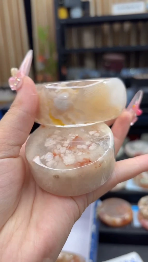 未镶嵌手镯石英质玉234(63圈赠送镯心)