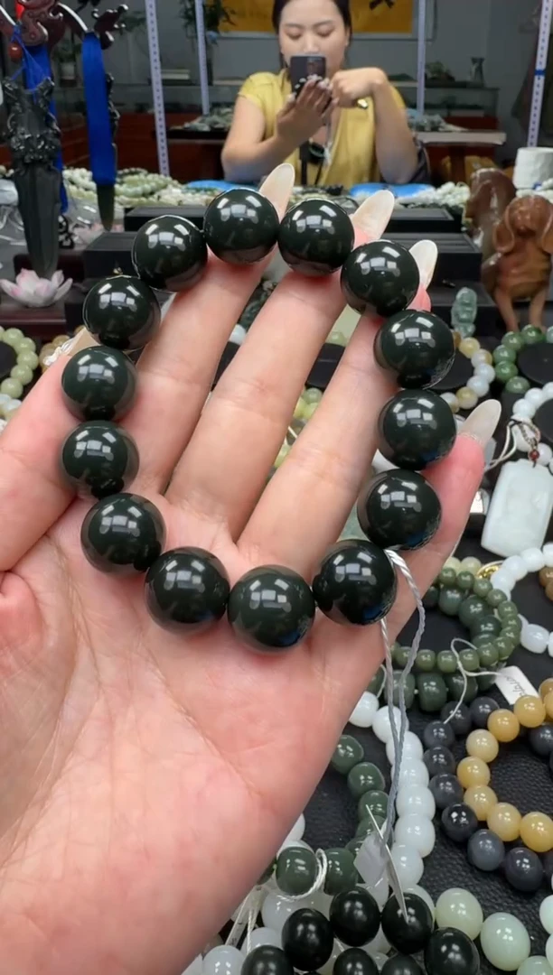 未镶嵌手链和田玉新疆沙枣青卡16