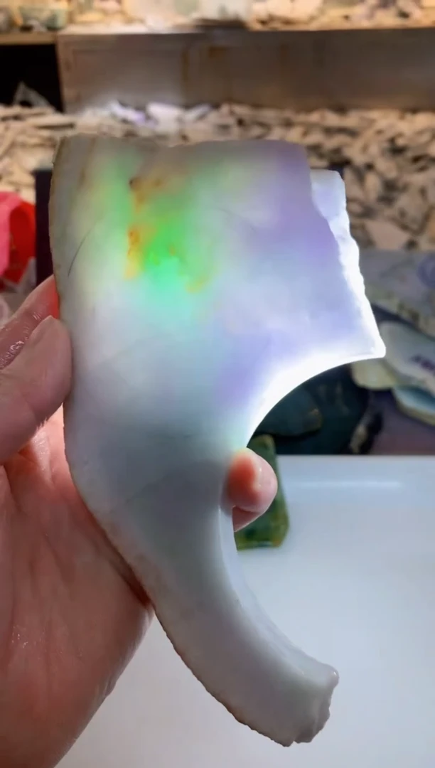 翡翠挂件未镶嵌0朱0翡翠珠宝239