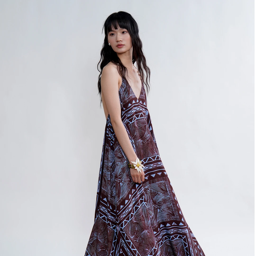 OU by ORAL UTOPIA棕色电蓝波嬉腰果花度假风印花吊带露背连衣裙