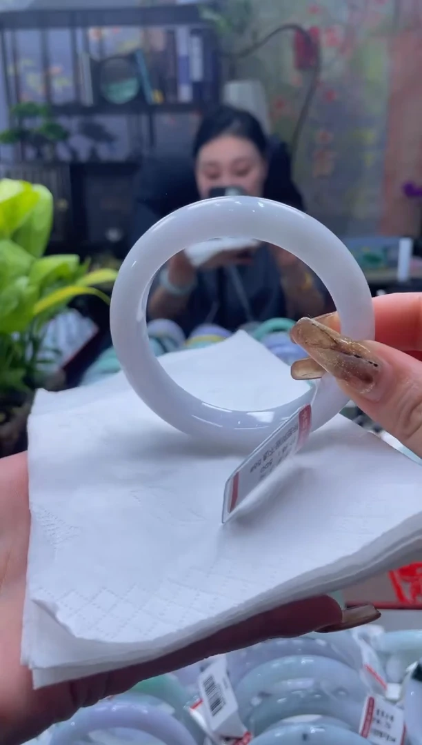 未镶嵌手镯翡翠6499****