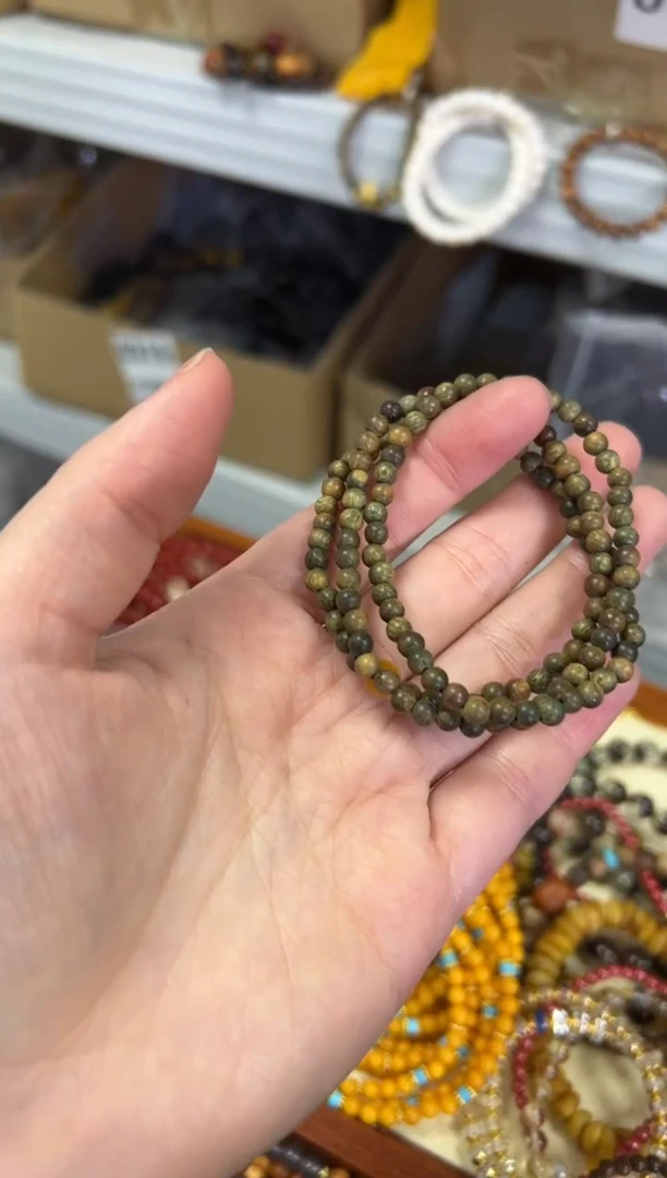 【闪购商品】维腊木（绿檀）手串未镶嵌蜜蜡珠绿檀木多圈[0355]