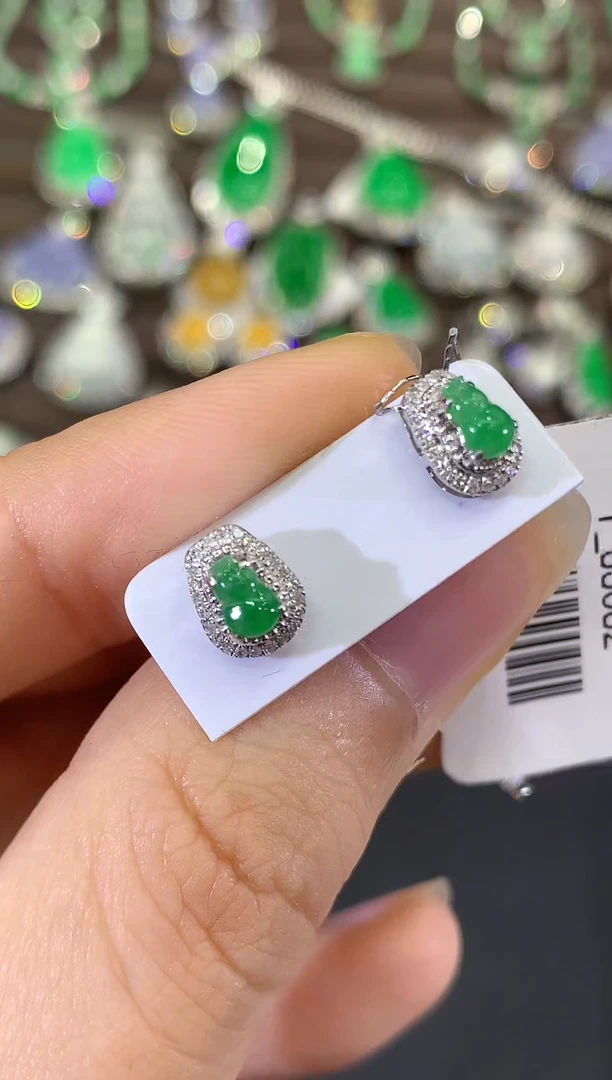 18K金镶嵌翡翠耳饰B36