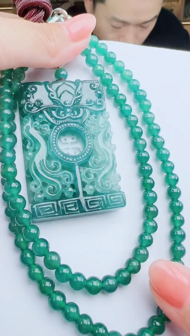 颈饰未镶嵌翡翠多样性发其一