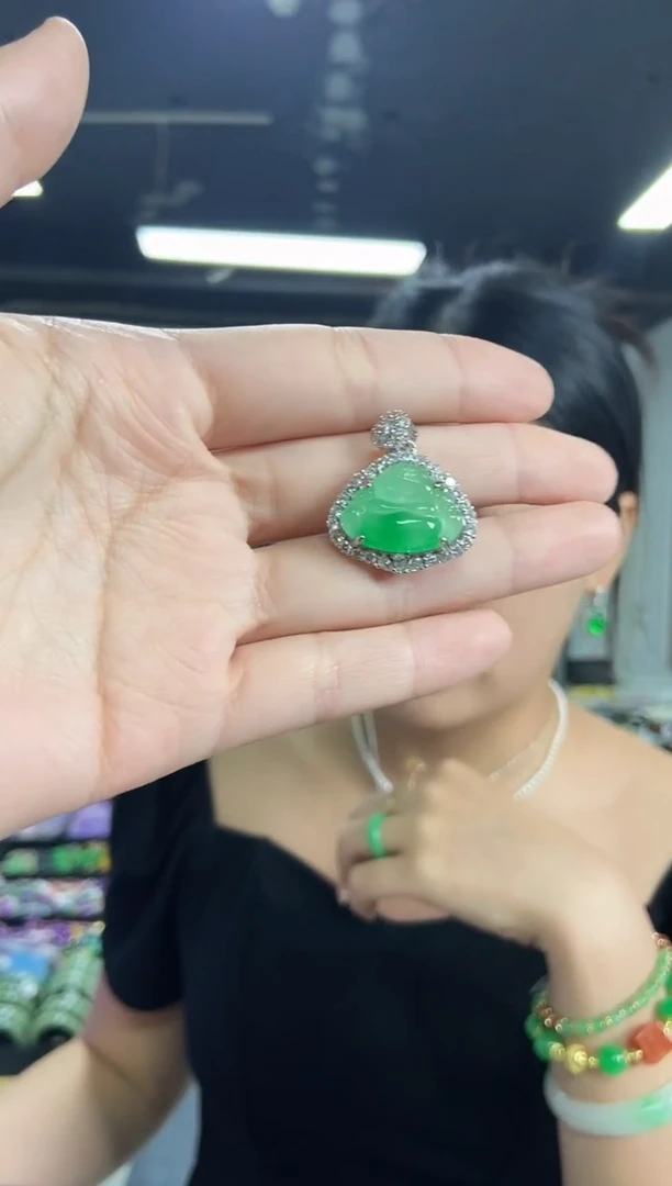 翡翠未镶嵌颈饰闪购链接多样性发其一颜色微差