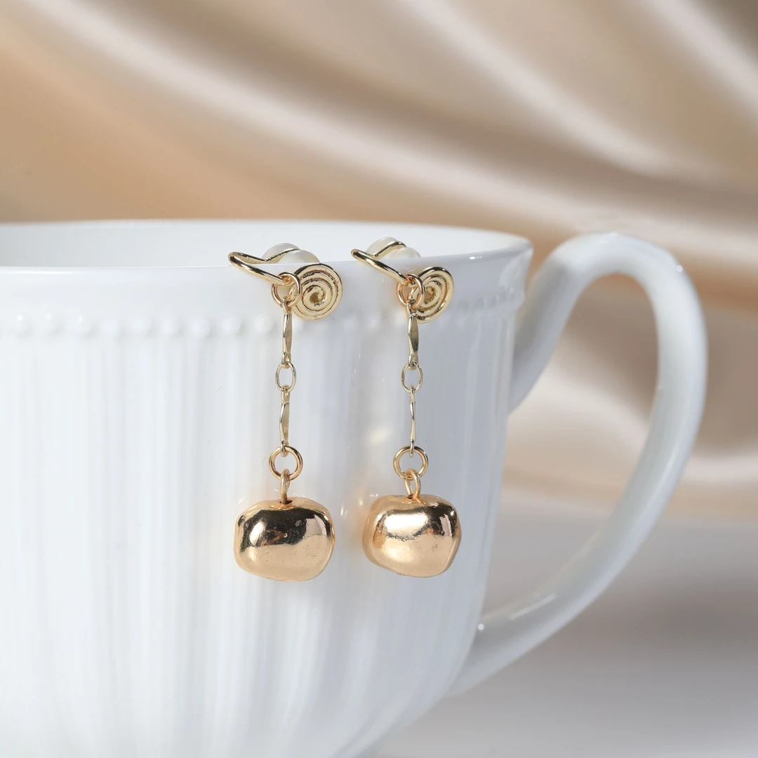 合金耳饰 潮女氛围感小金块无耳洞耳夹欧美瑞丽风学生党耳饰配饰