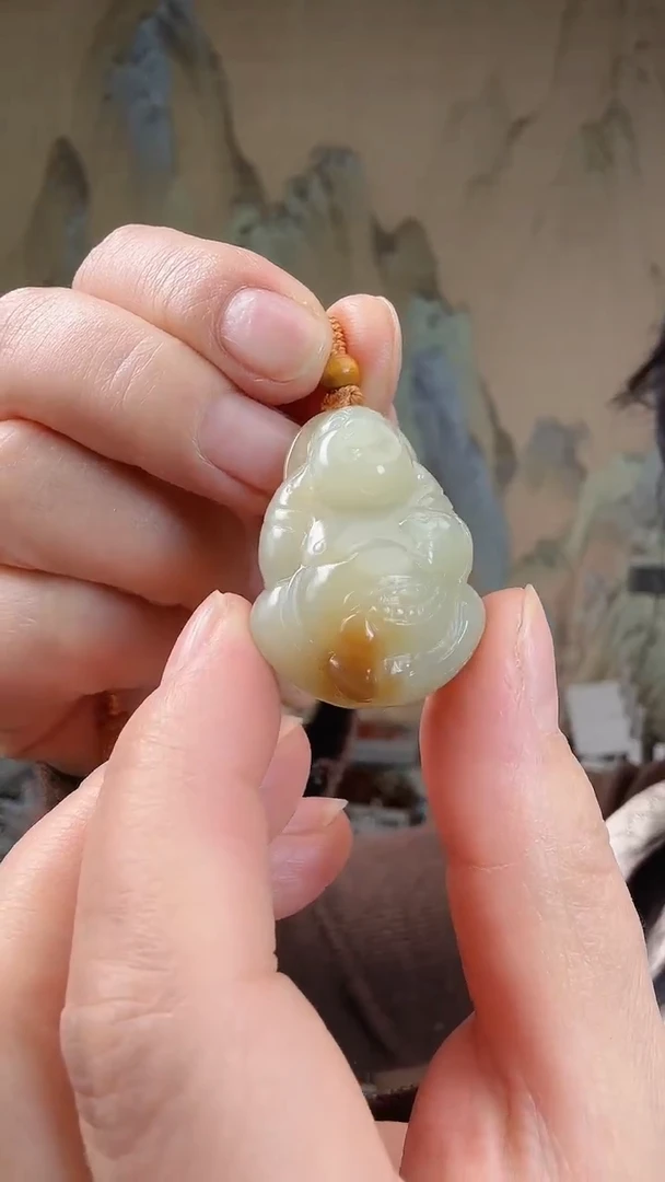 颈饰未镶嵌和田玉.