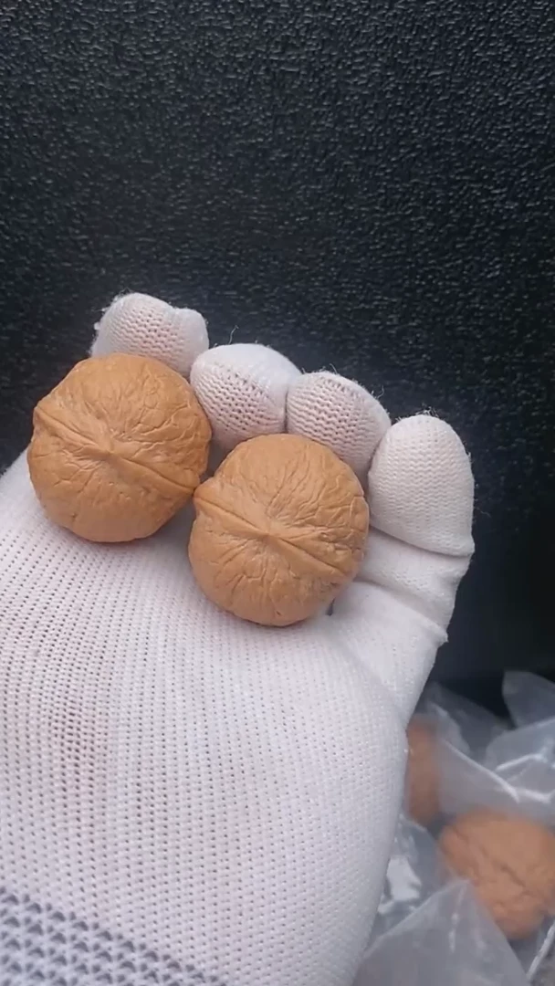 【闪购商品】文玩核桃把件蛇皮球