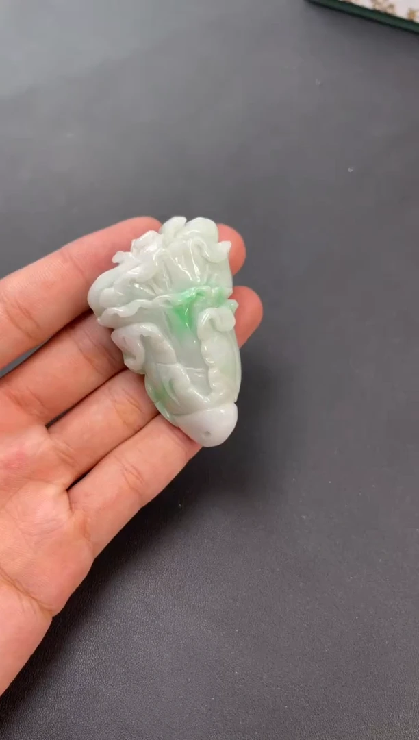 【闪购商品】翡翠吊坠(不含链)未镶嵌翡翠吊坠