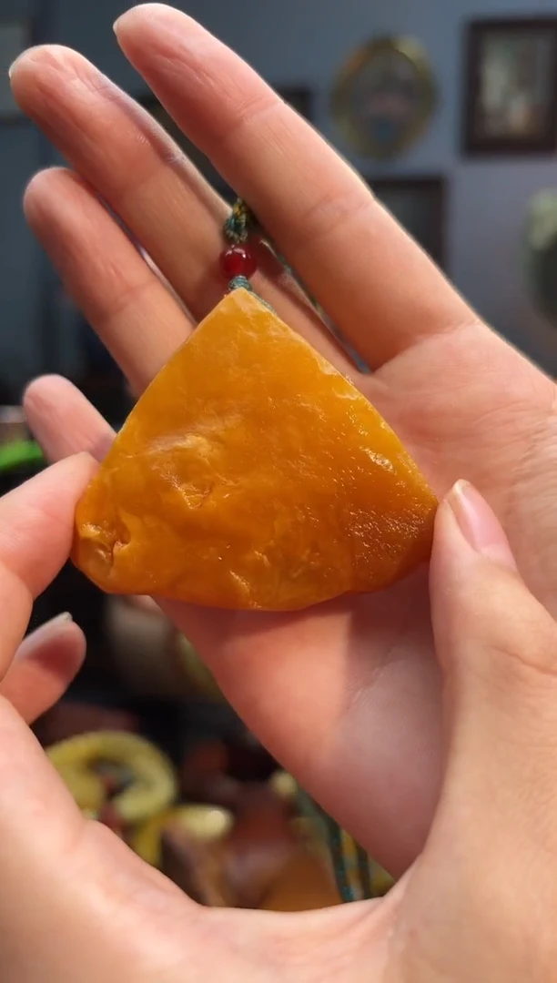 琥珀颈饰未镶嵌吊坠