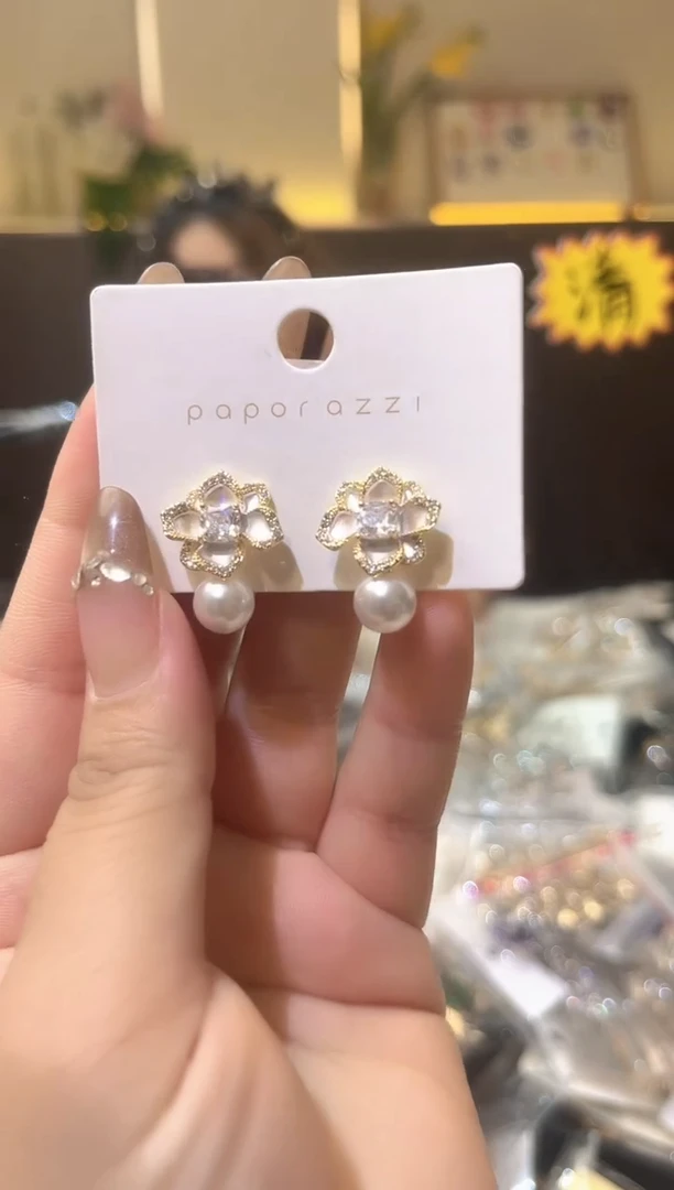 锆石铁合金精品饰界