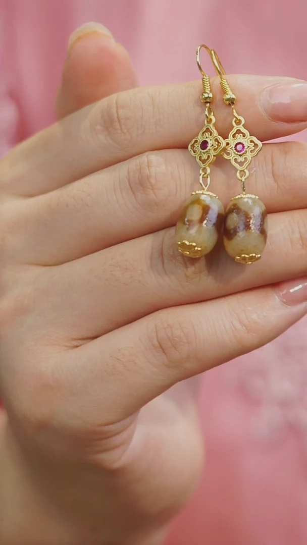 玛瑙/玉髓耳环未镶嵌多样性发其一