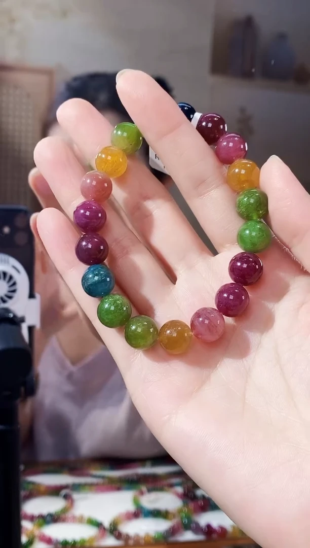 未镶嵌手链碧玺三圈颜色微差