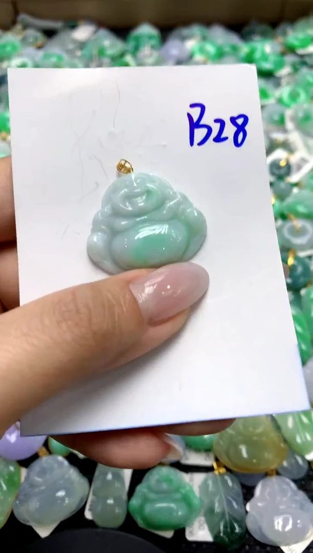 翡翠18K金镶嵌颈饰111111111111111111