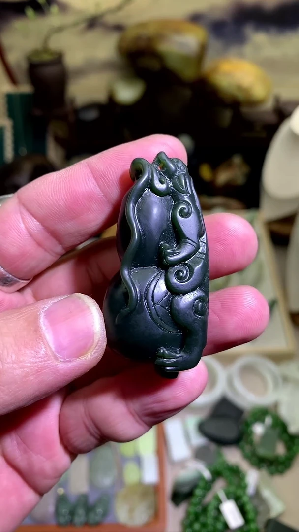 【闪购商品】和田玉颈饰未镶嵌子料黑青貔貅