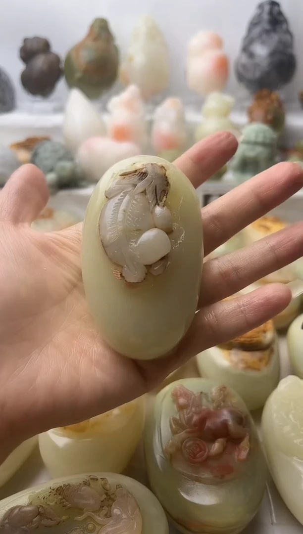 石材方解石手把件不退换貔貅