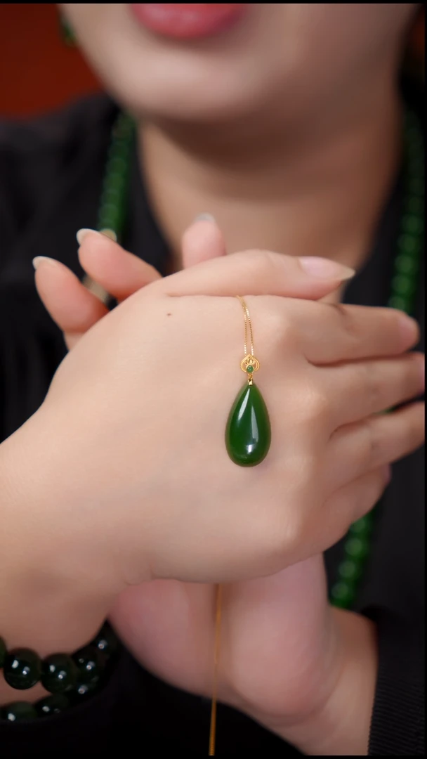 吊坠(不含链)18K金镶嵌和田玉8