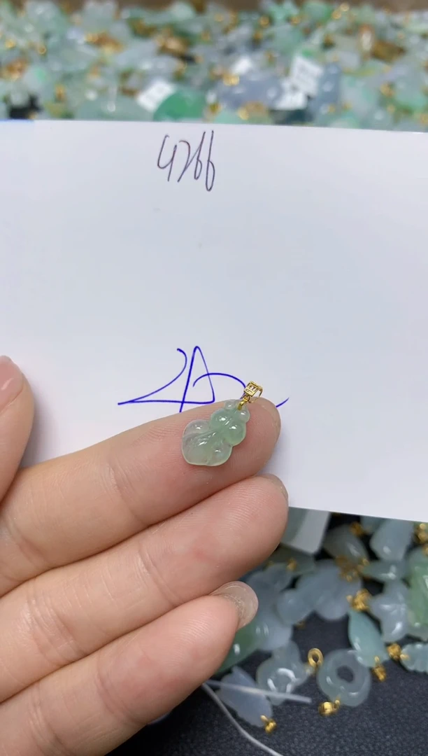 【闪购商品】翡翠挂件18K金镶嵌 天然翡翠A货