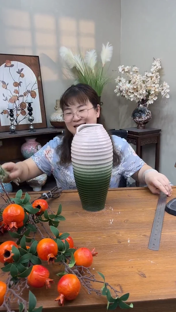 陶瓷  口径9.5高31