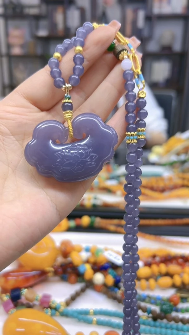 【闪购商品】和田玉毛衣链未镶嵌M606