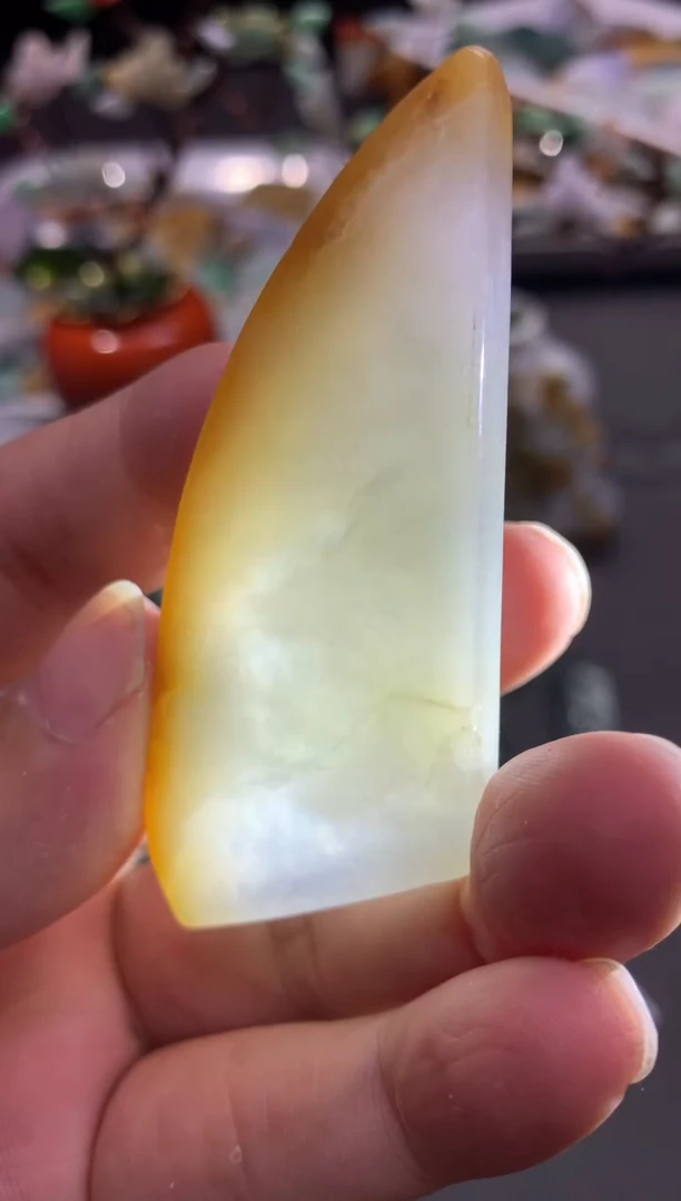 【闪购商品】翡翠颈饰未镶嵌天然翡翠A货