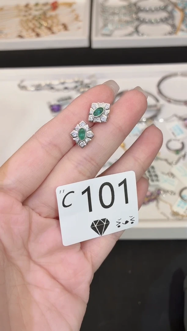 银S925镶嵌耳饰祖母绿同*苑多样性发一C101