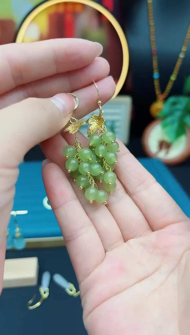 东陵石银S925镶嵌耳饰229000