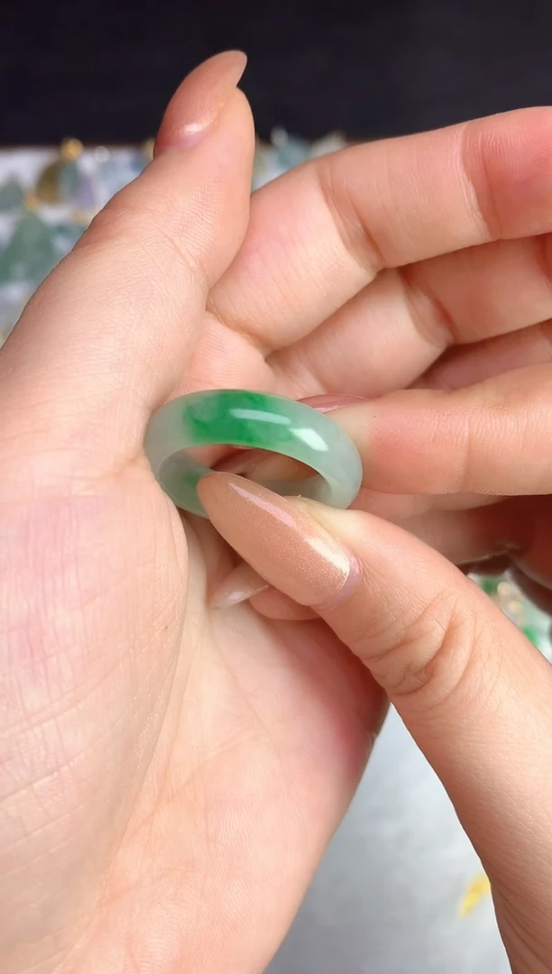 颈饰未镶嵌翡翠25111601